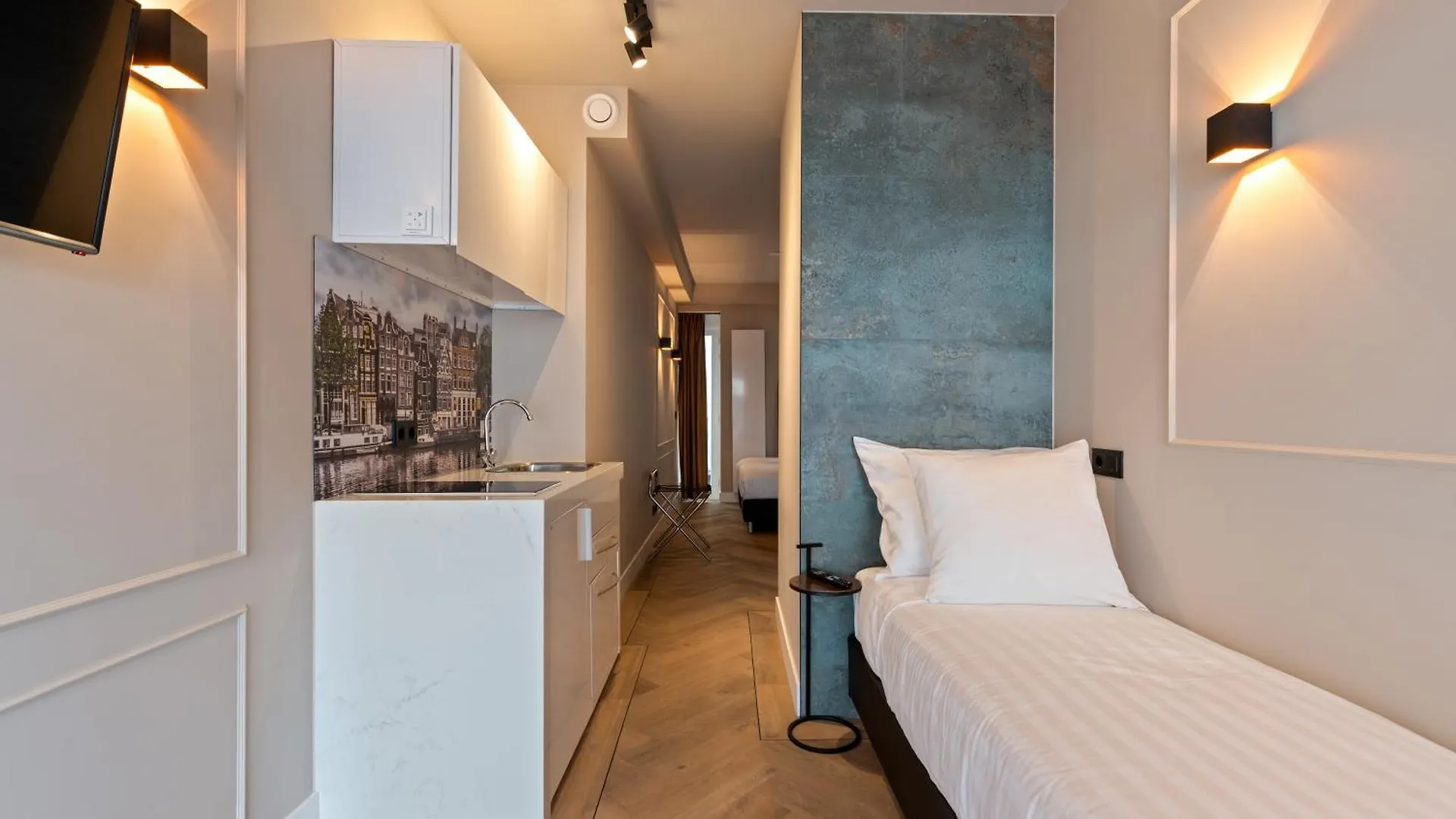 Midtown Hotel Triple Room Amsterdam 3*,  Nederland
