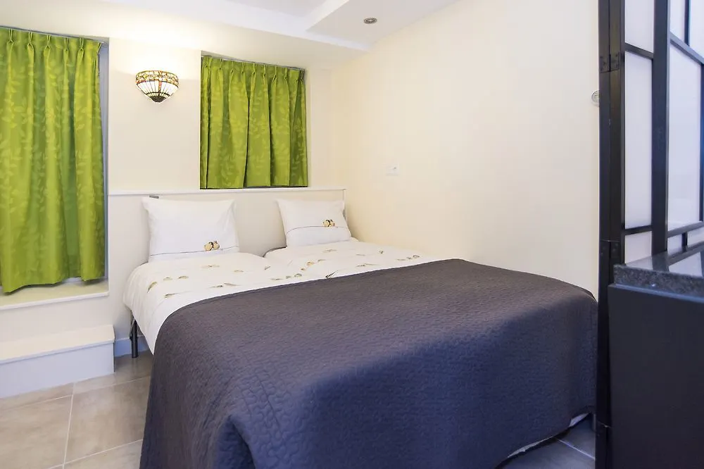 Midtown Hotel Triple Room Amsterdam 3*,